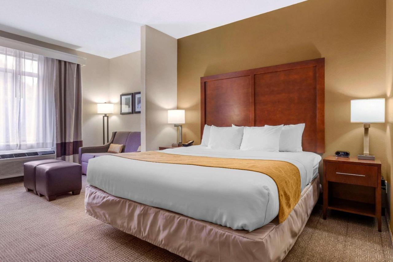 Comfort Suites Boone - University Area Buitenkant foto