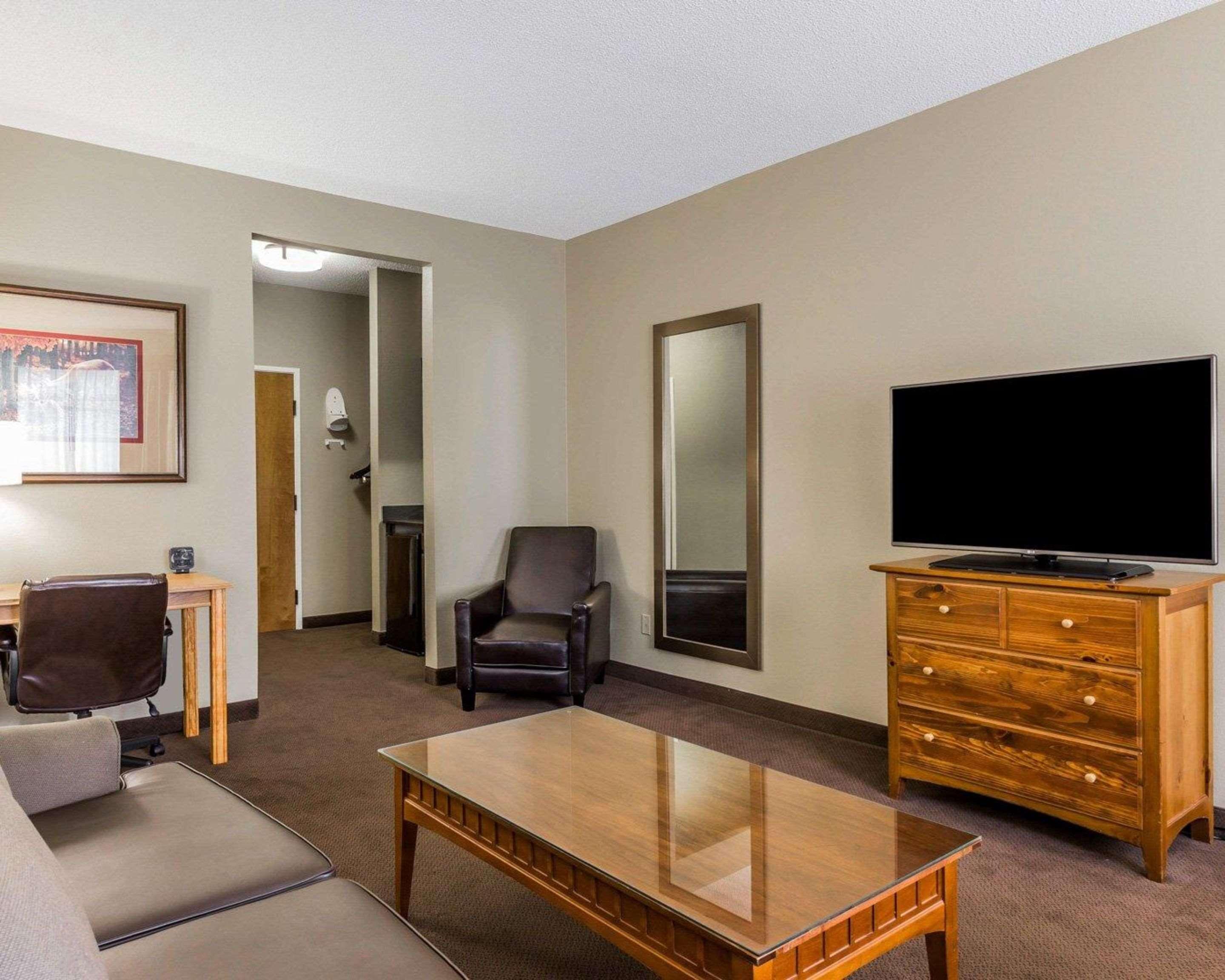 Comfort Suites Boone - University Area Buitenkant foto