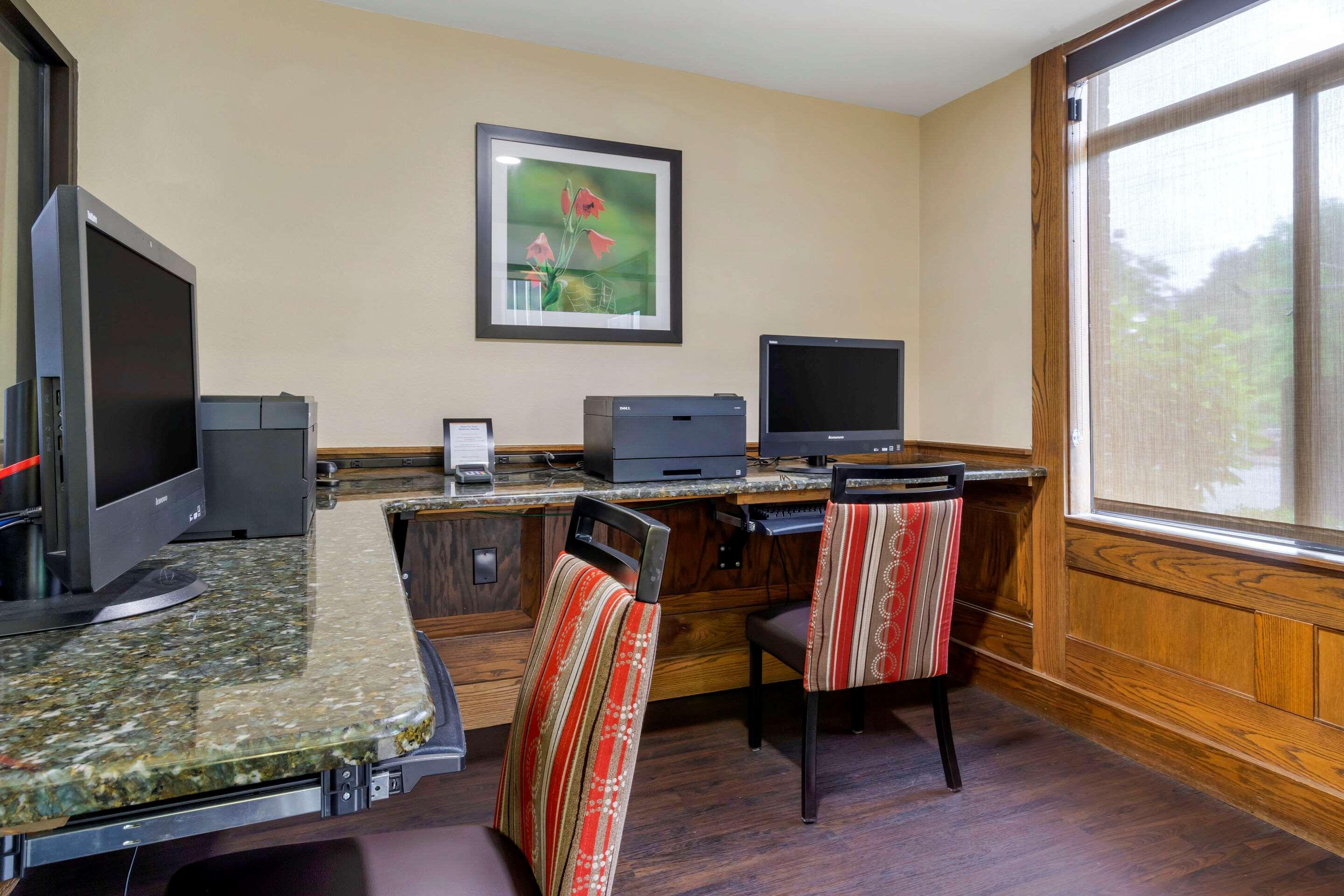 Comfort Suites Boone - University Area Buitenkant foto