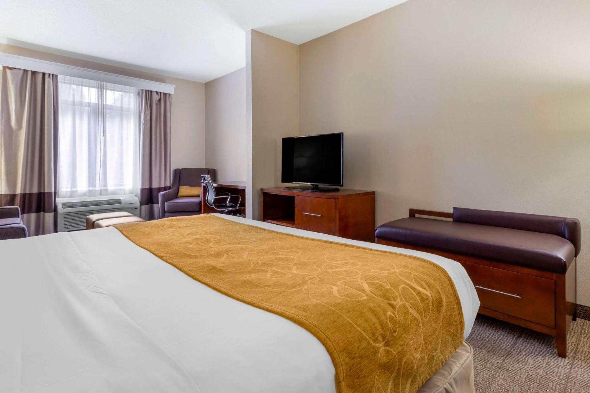 Comfort Suites Boone - University Area Buitenkant foto