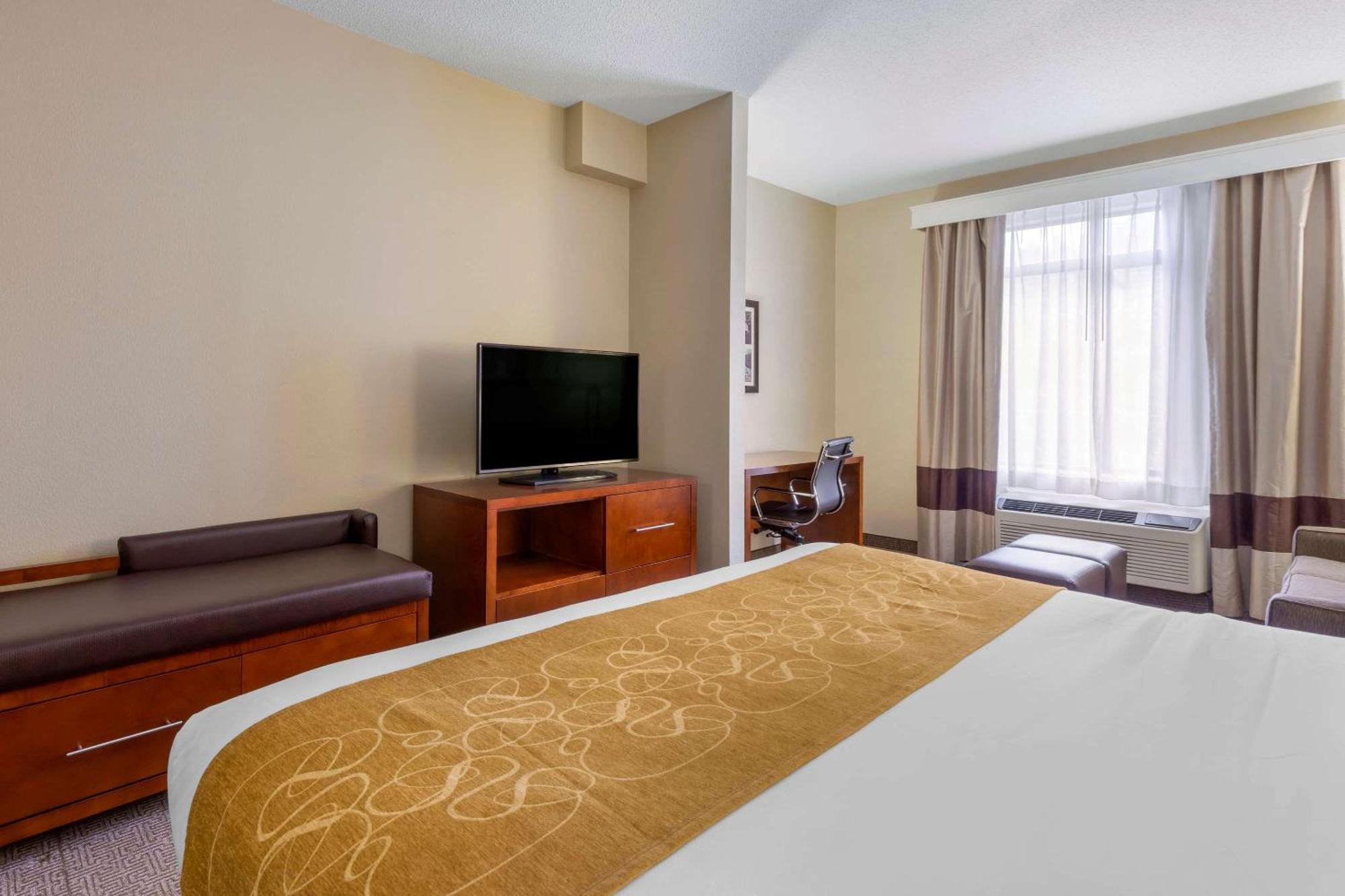 Comfort Suites Boone - University Area Buitenkant foto