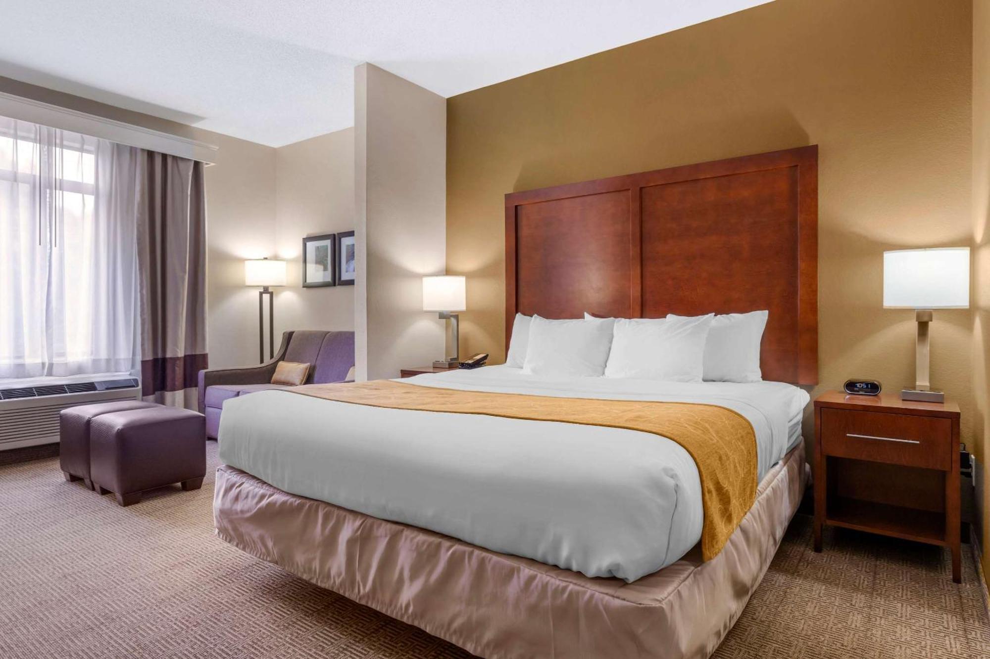 Comfort Suites Boone - University Area Buitenkant foto